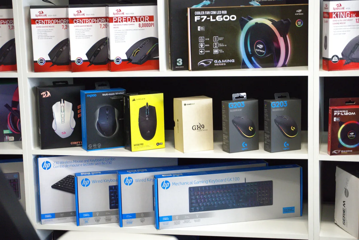 Mouses gamer Logitech, Redragon e Corsair, teclados HP e coolers RGB